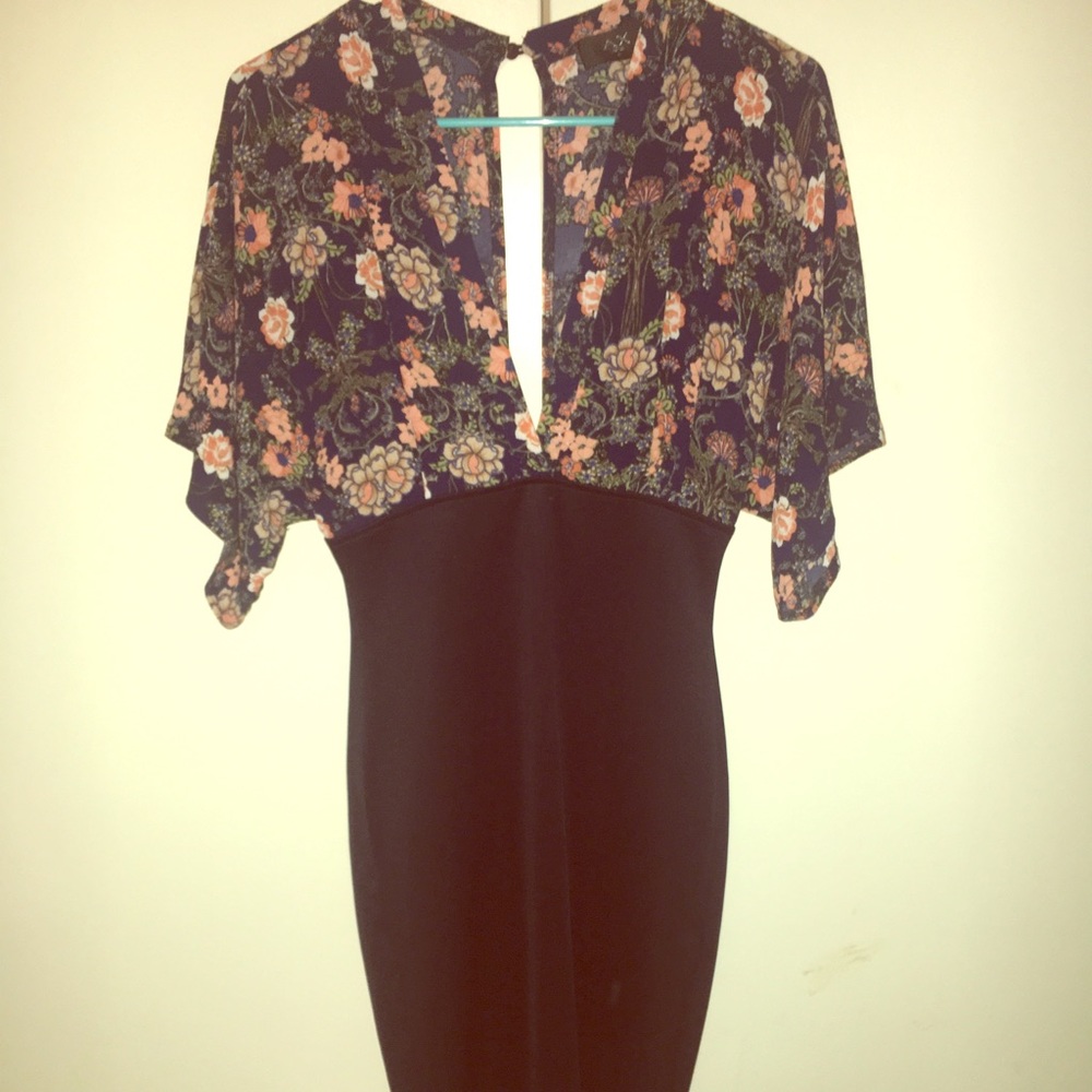 Comfortable and Extremely Pretty Floral Midi